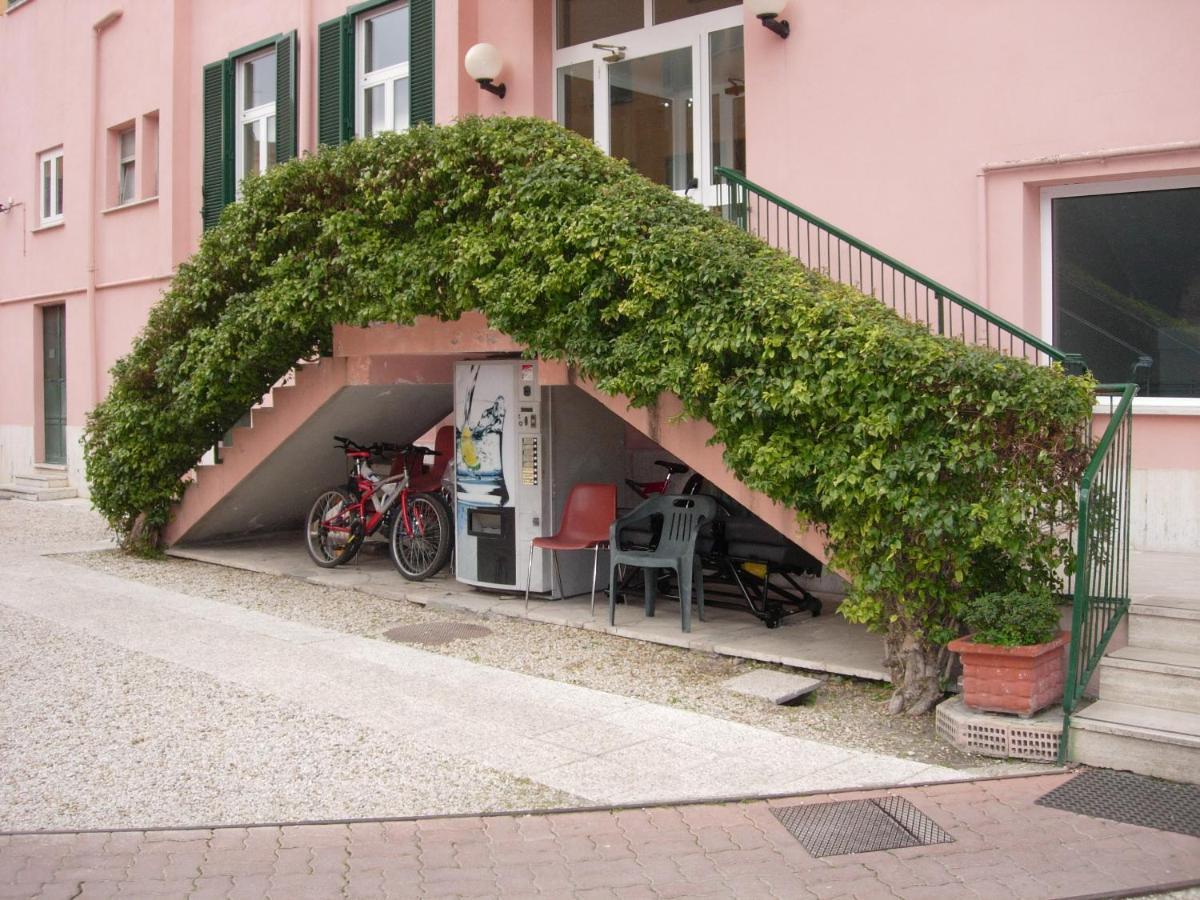 Foresteria Roma Esercito Della Salvezza Extérieur photo